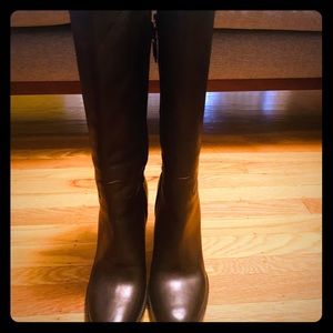 Burberry heeled boots